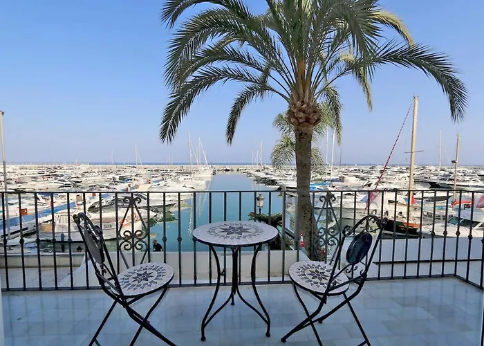 First Line Luxury Apartment in Puerto Banus Harbour, Marbella