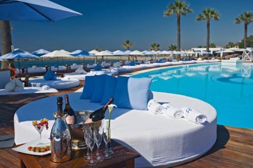 First Line Puerto Banus Harbour, 3 Bedroom Luxury Apartment, Appartement Marbellac